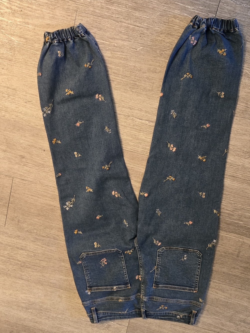 Driftwood Embroidered Dark Wash Women’s Jeans - Floral Detail - Picture 4 of 16